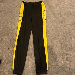 Queen Pants